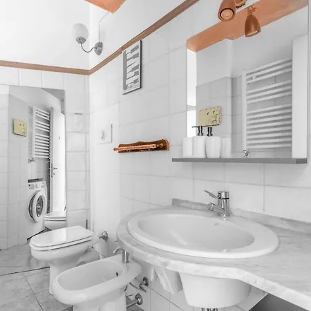 Apartment Ven64 -loreto - Duomo- Central- Large Milan